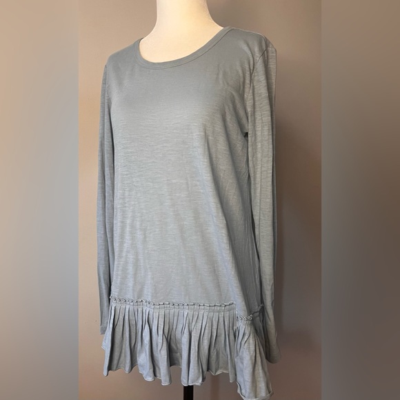 NWOT LOGO Pastel Blue Long Sleeved Tunic w/ Ruffles on the Bottom!! - Picture 1 of 9